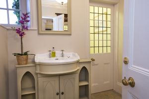 hollins lodge 27 sm.jpg
